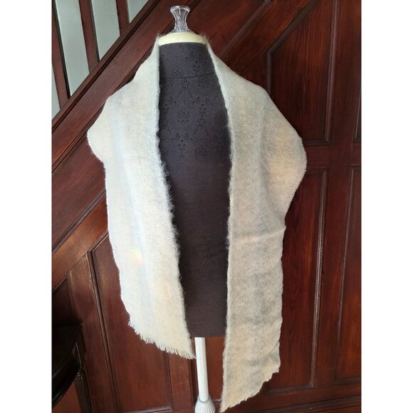 Donegal Soft Mohair Blend Winter Hat & Scarf Set Cream Gray Textured Accessories - Picture 4 of 12